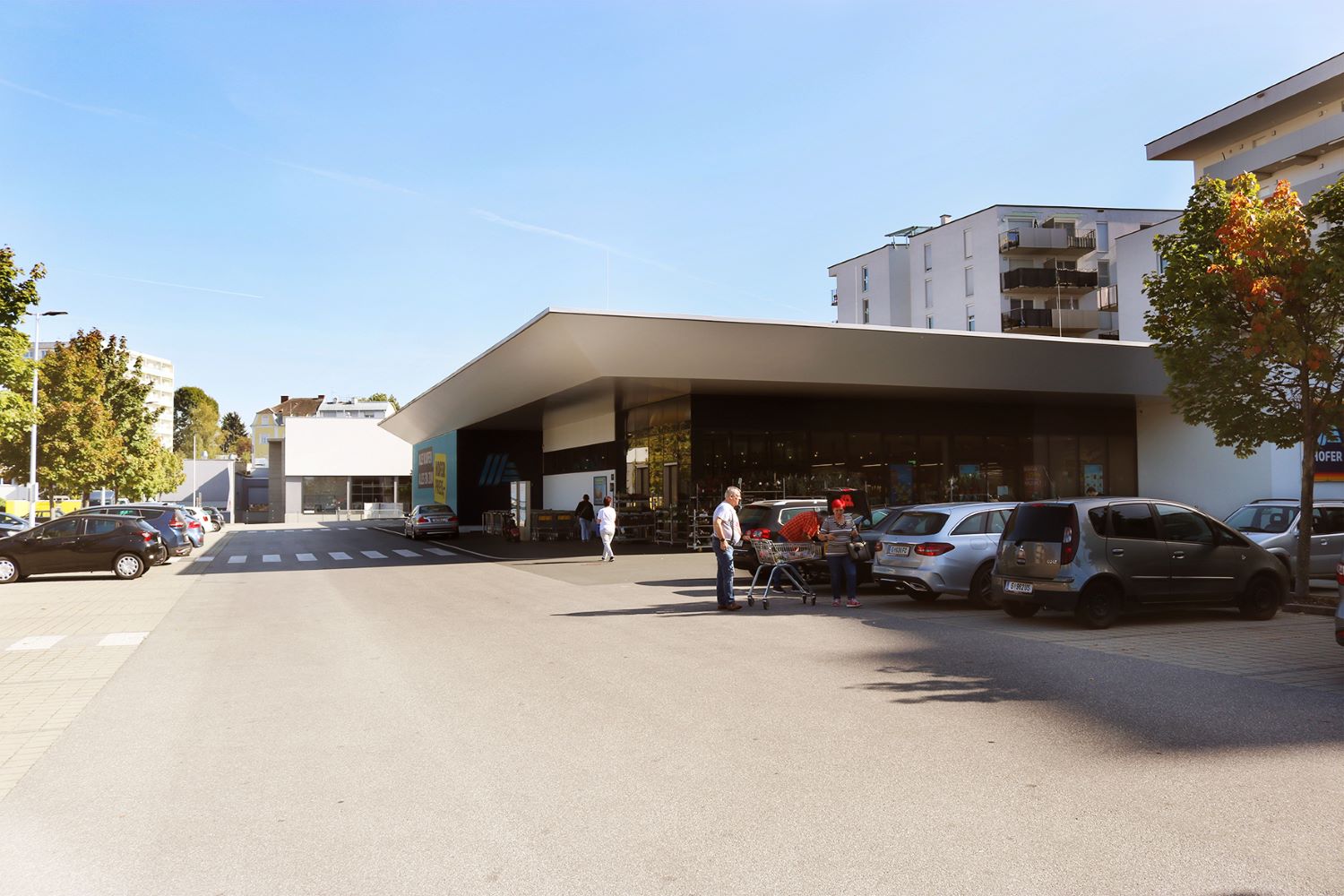 Hofer_Parkplatz_edit_online