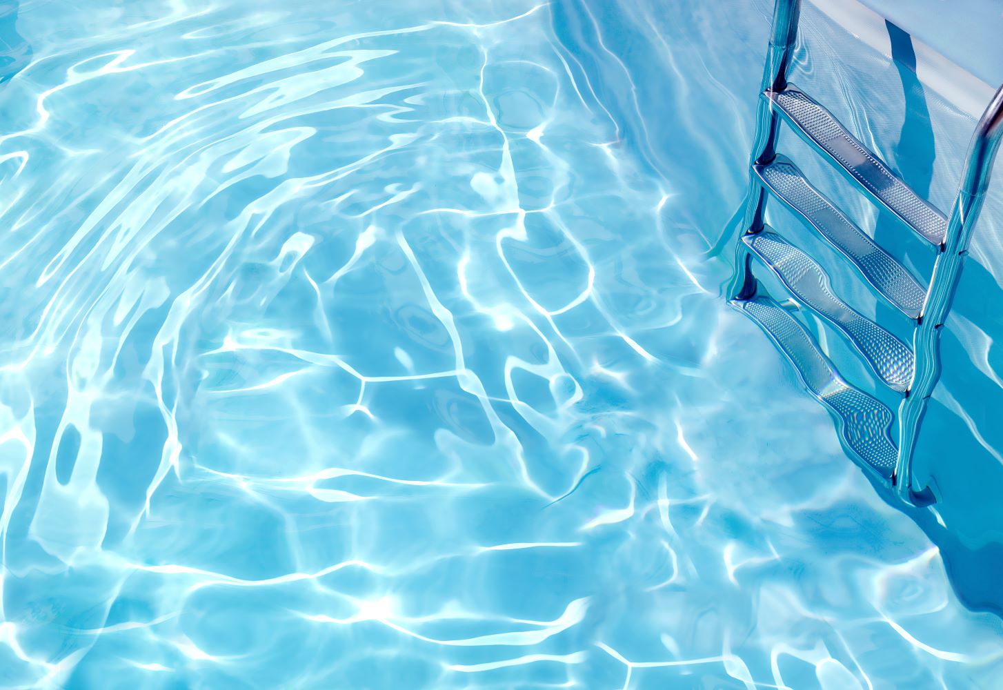 blickinsgruene-at-schwimmbad