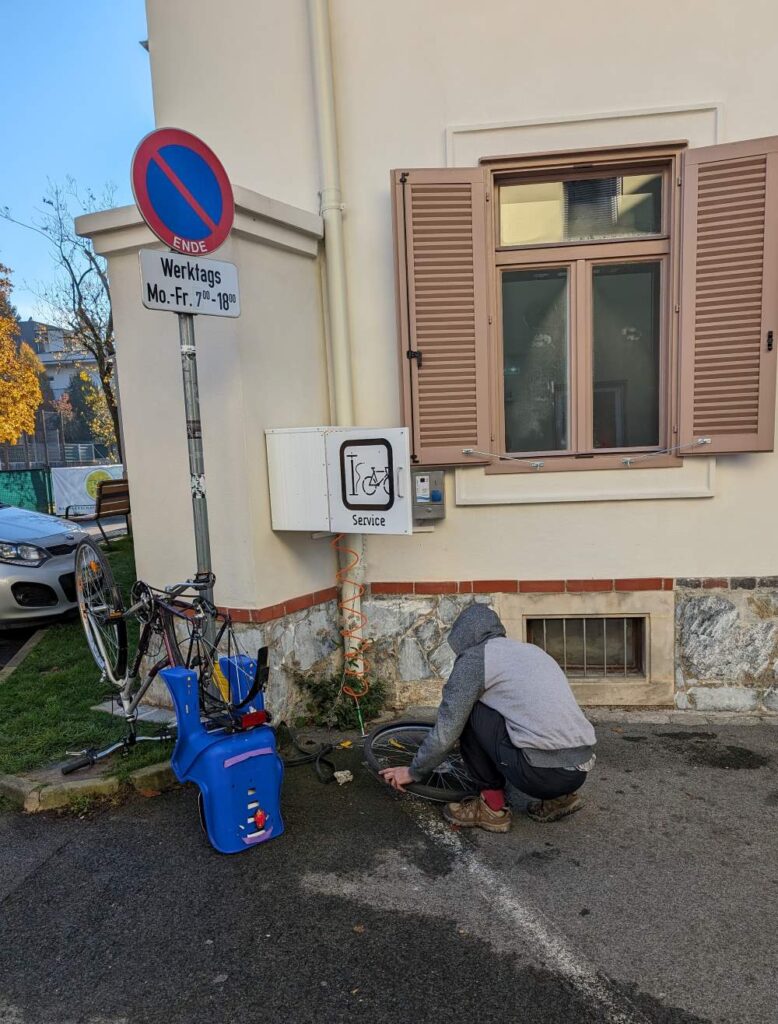 st-peter-servicebox-blickinsgruene-at