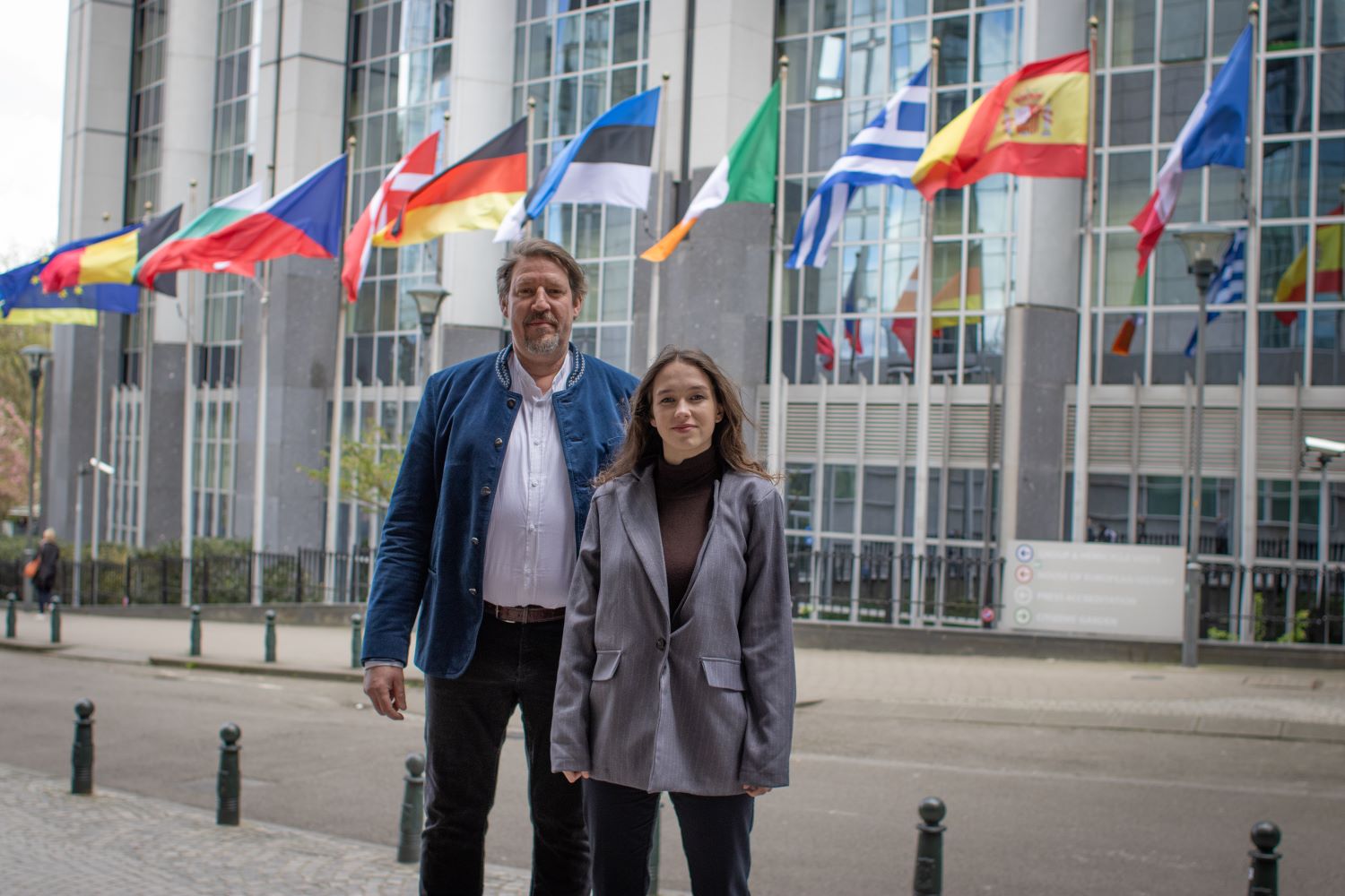Zu sehen sind: Thomas Waitz und Lena Schilling