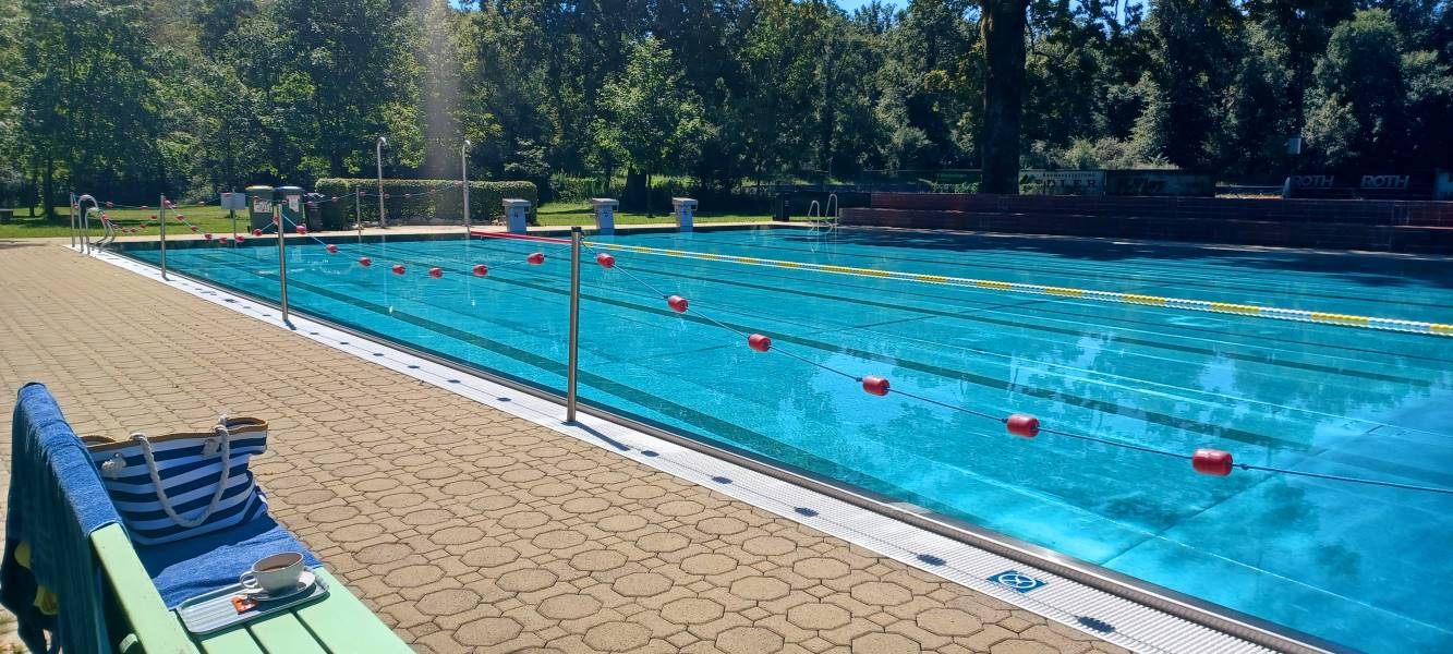 Zu sehen ist: ein Schwimmbad in Mureck